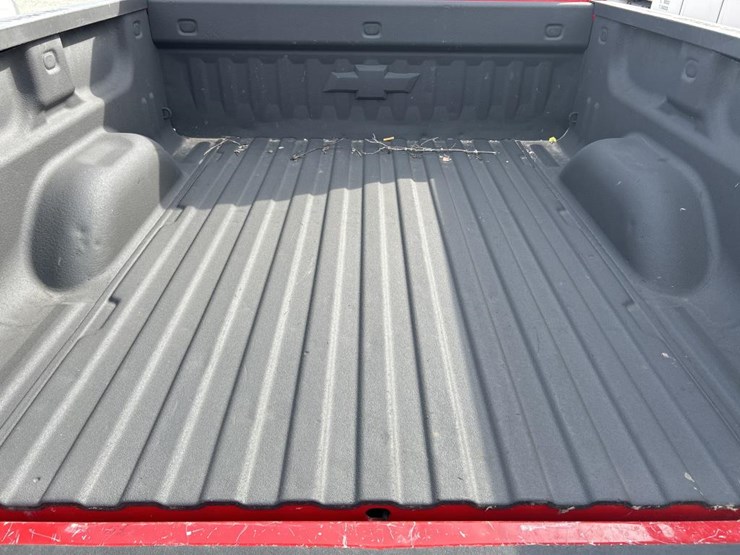 2017-chevrolet-silverado-1500-image-16