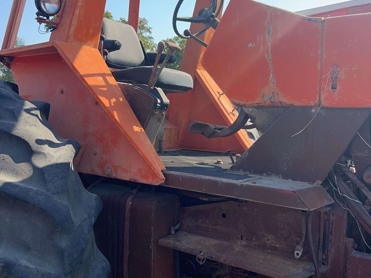 allis-chalmers-7080-tractor-image-18