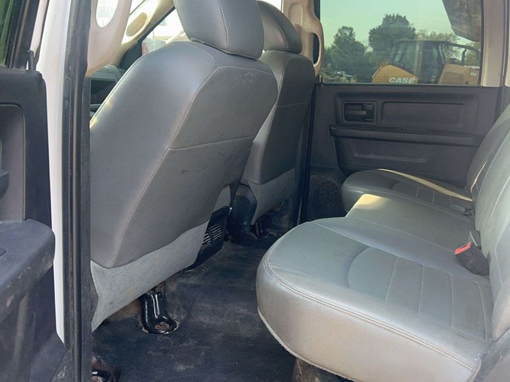 2018-dodge-ram-4500-image-32