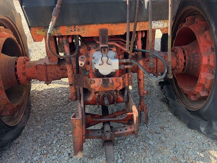 case-1175-cab-tractor-image-15