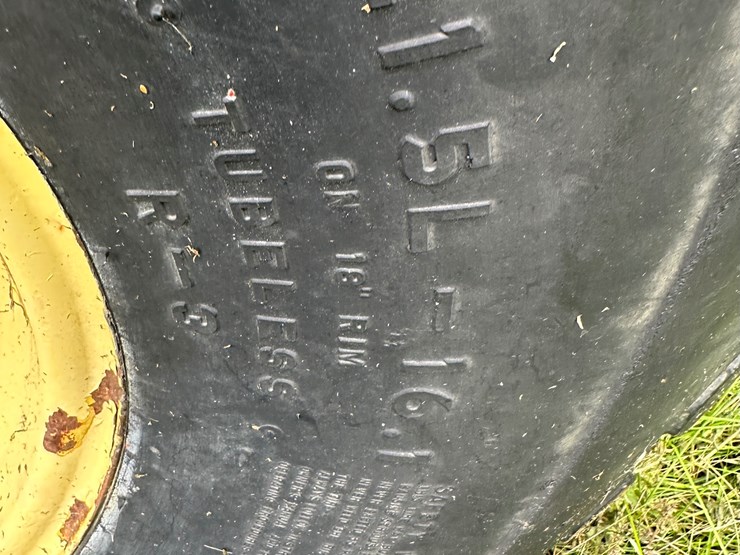 1976-john-deere-2040-image-10