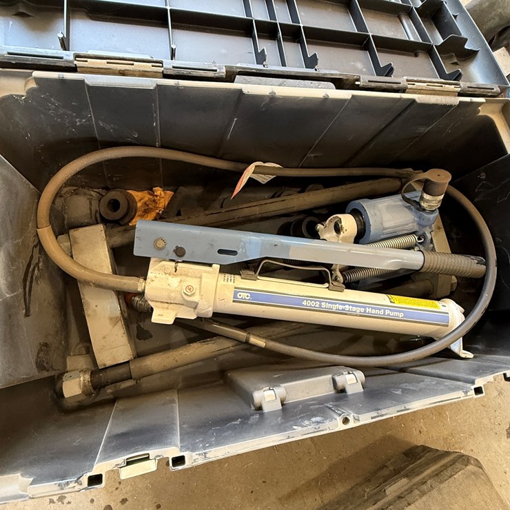 #118 • OTC 4002 Portable Hydraulic Porta Power