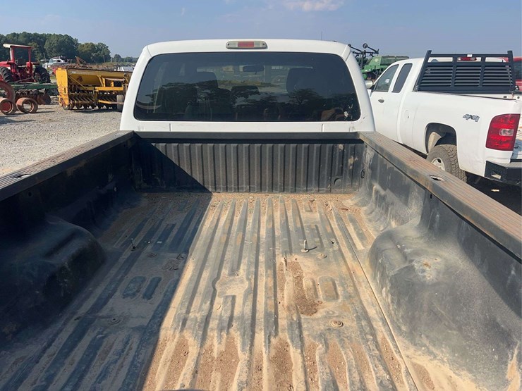 2012-ford-f250-xl-image-17