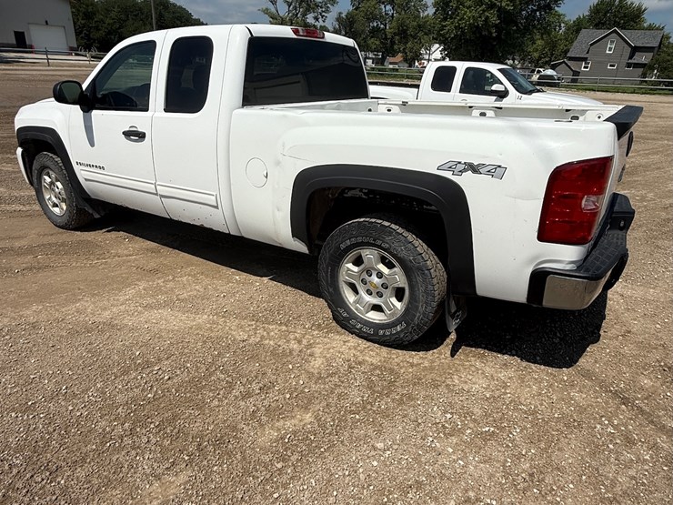 2009-chevrolet-k1500-image-38