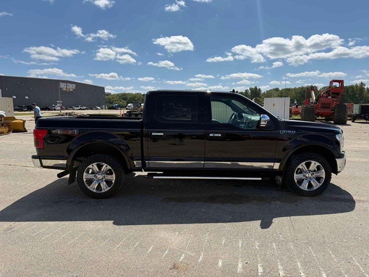 2020-ford-f150-lariat-image-6