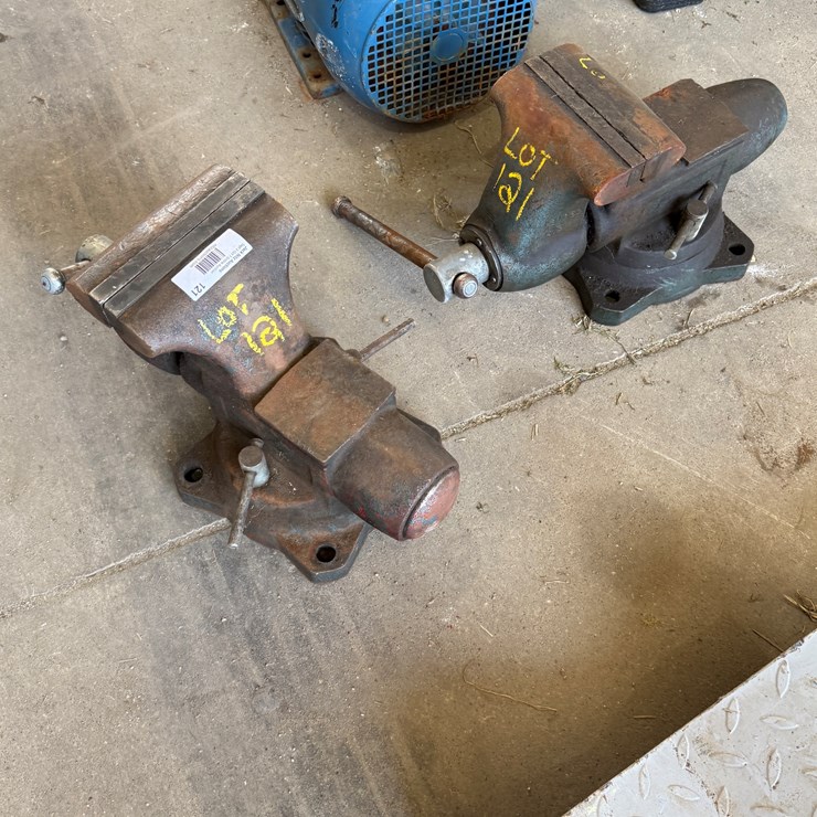 #121 • (2) 6 in. Bench Vises