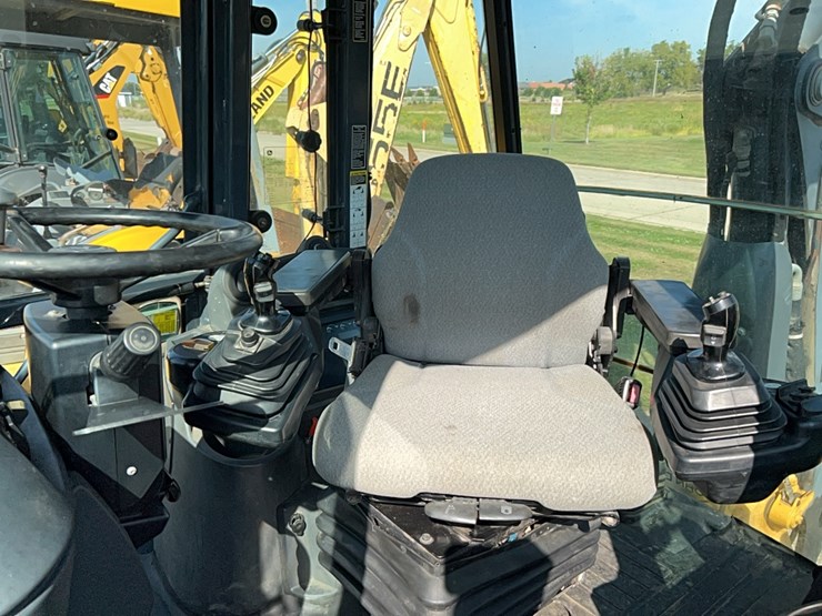 deere-410j-image-19