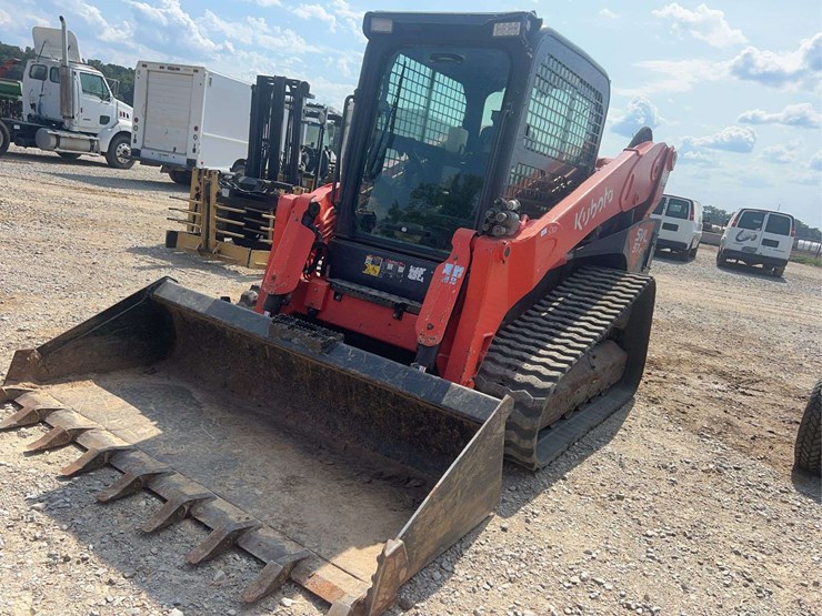 2022-kubota-svl-97-2-skid-steer-loader-image-2