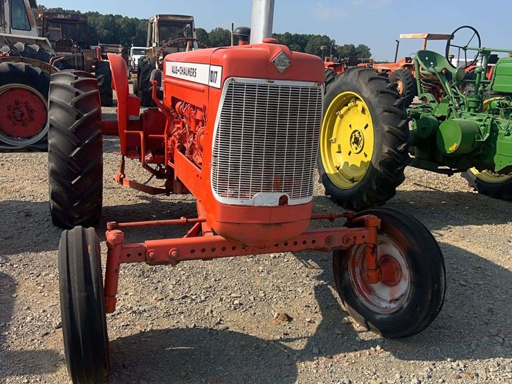 allis-chalmers-d17-tractor-image-6