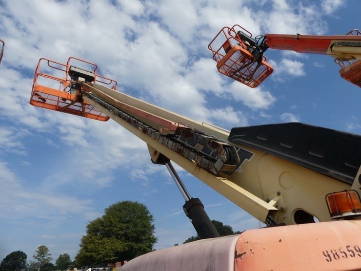 2007-jlg-600s-image-8