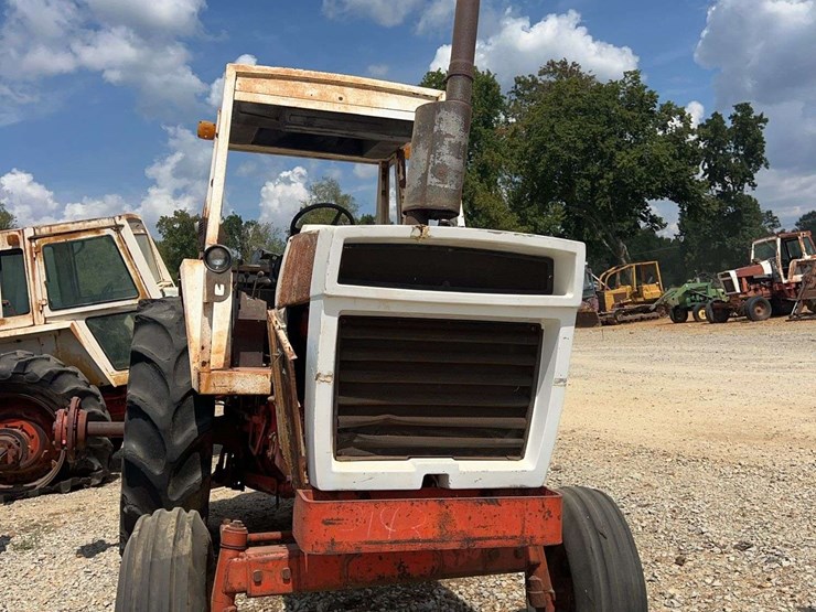 case-1370-cab-tractor-image-6