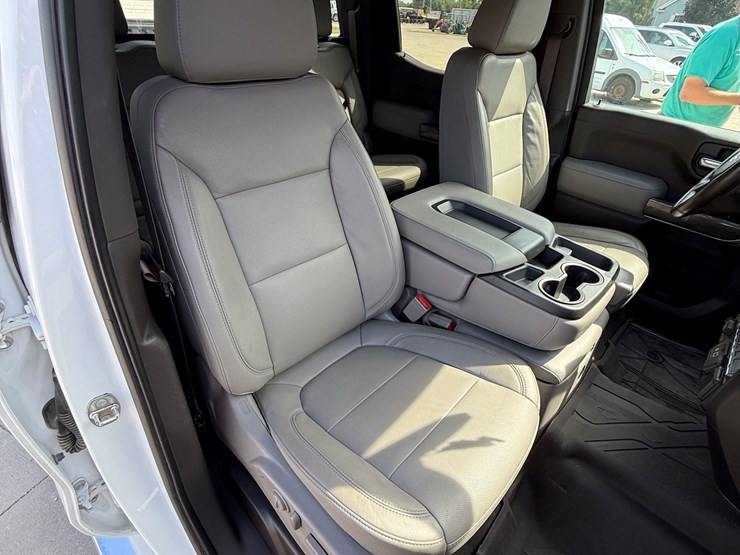 2019-chevrolet-k1500-image-43