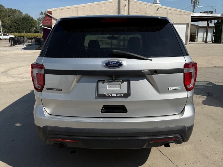 2016-ford-explorer-police-interceptor-image-58
