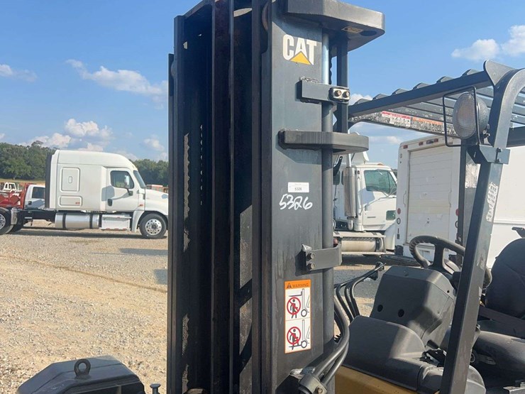 cat-c6000-lp-warehouse-lift-image-10