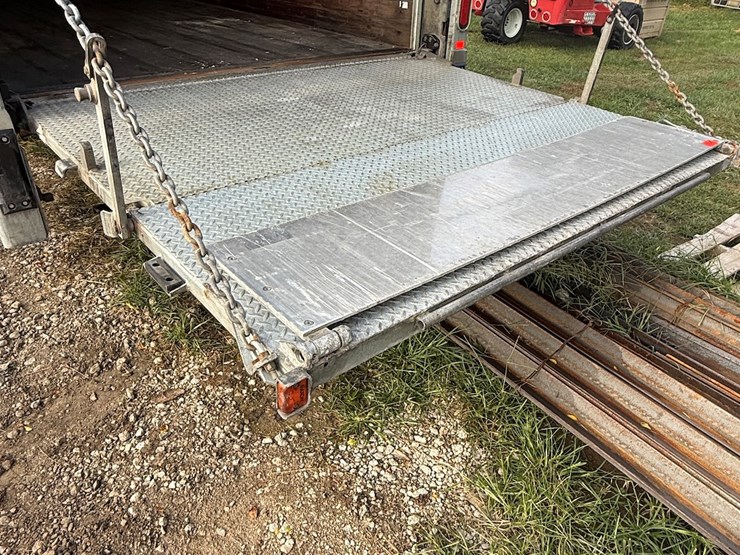 supreme-26-ft-image-7