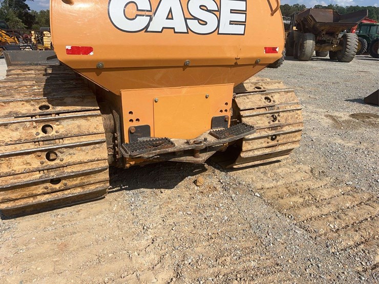 2021-case-1150m-cab-dozer-image-16