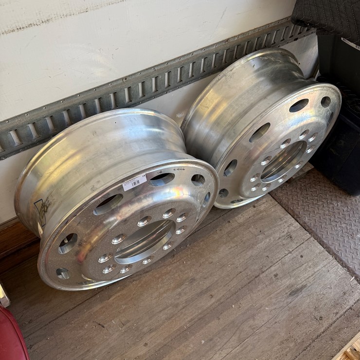 #19 • (2) Aluminum Truck Wheels