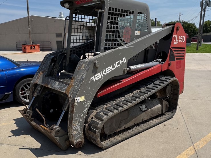 2001-takeuchi-tl150-image-1