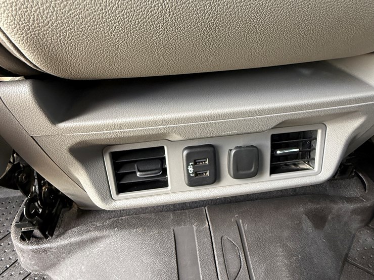 2019-chevrolet-k1500-image-21