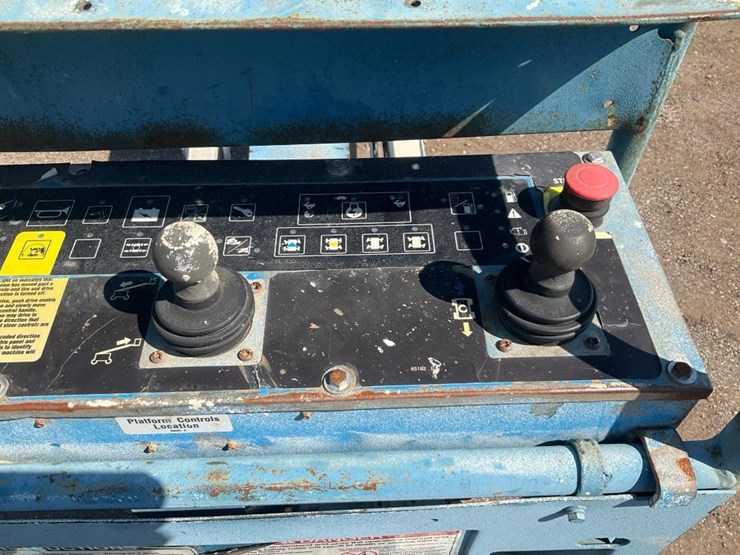 2008-genie-s120-image-21