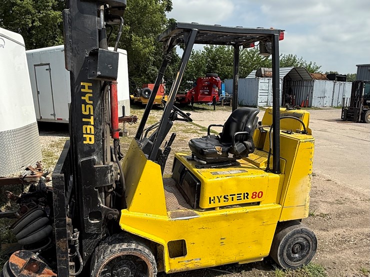 #102-•-hyster-s80xl2bc-lp-gas-forklift-image-1