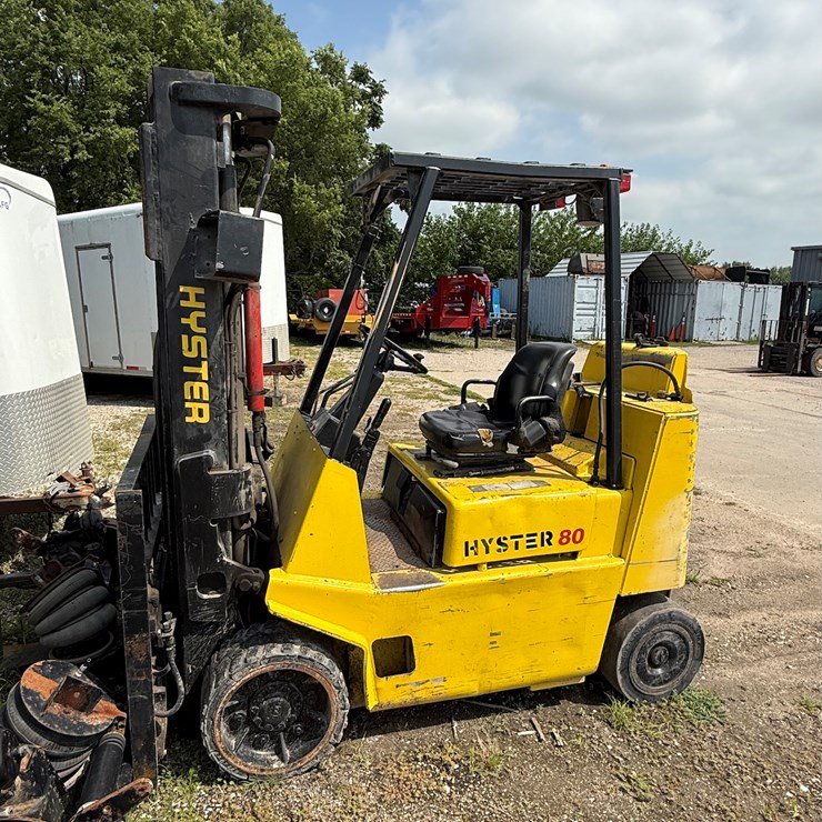 #102 • Hyster S80XL2BC LP Gas Forklift