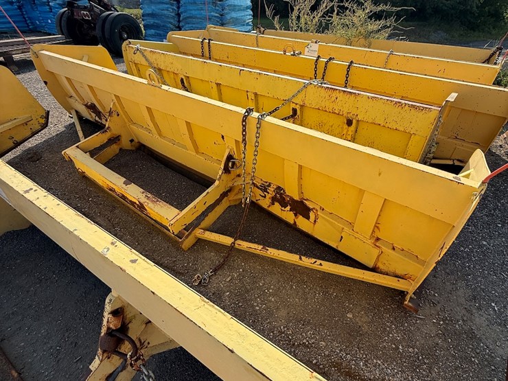 #67-•-14-ft.-heavy-duty-push-box-blade-for-wheel-loaders-image-7