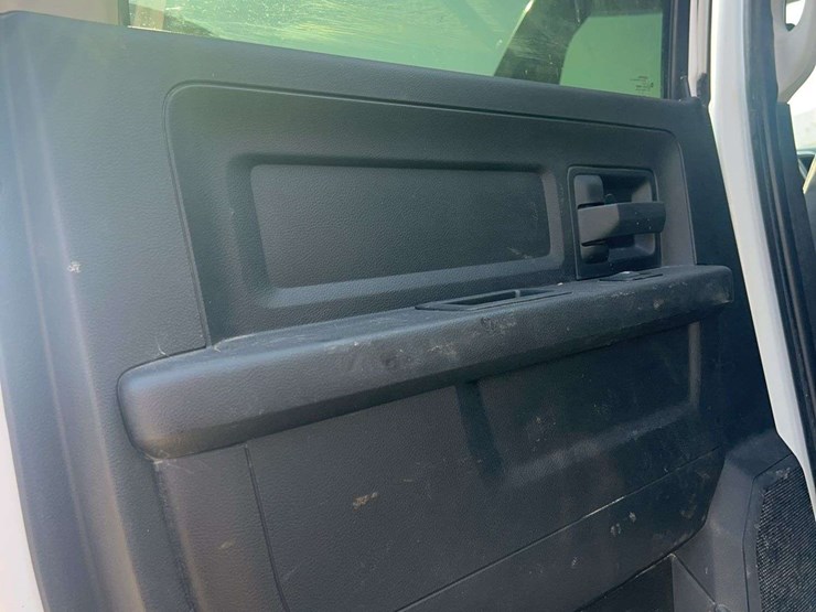 2018-dodge-ram-4500-image-33