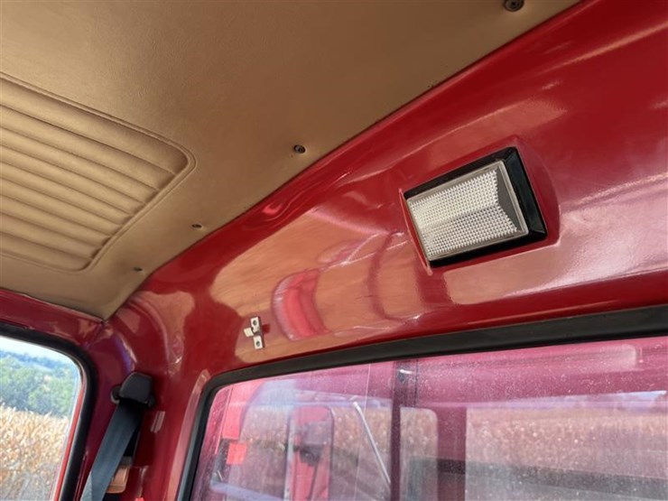 1995-ford-l8000-image-24