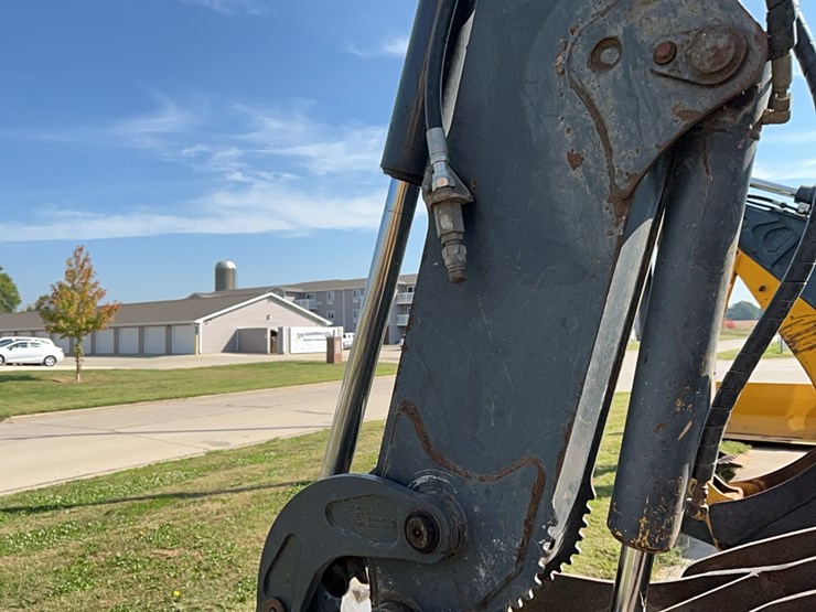 deere-410j-image-11