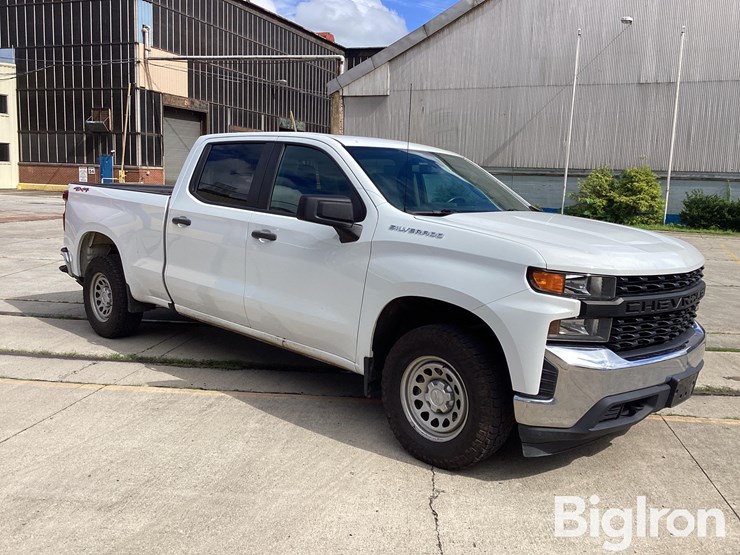 2022-chevrolet-silverado-1500-image-3