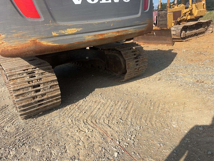 volvo-ex160d-excavator-image-17