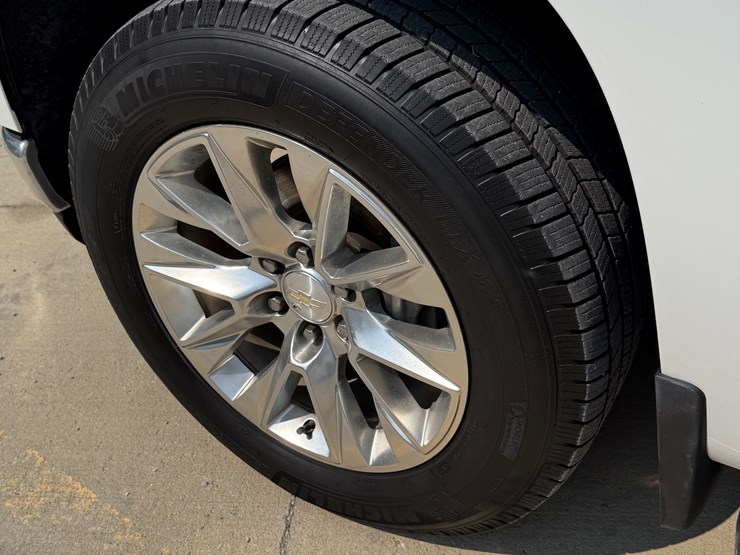 2019-chevrolet-silverado-image-63