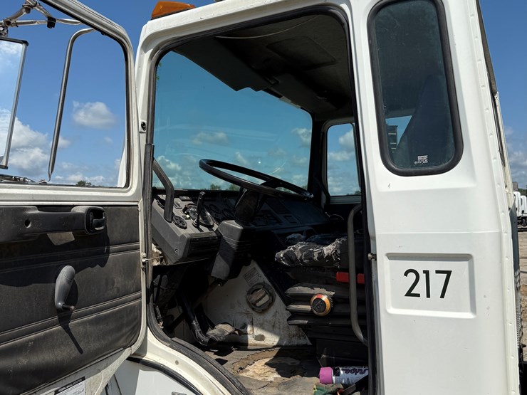 #104-•-1998-mack-single-axle-dually-dump-truck-image-5