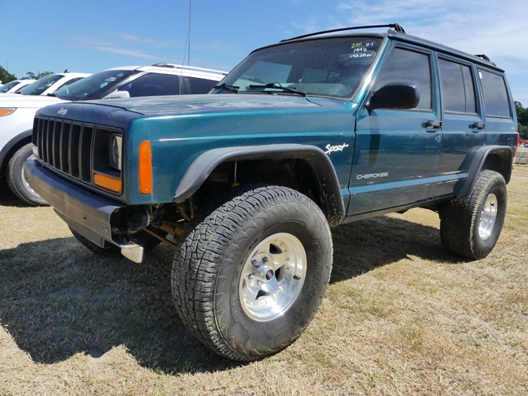 1998-jeep-cherokee-image-1