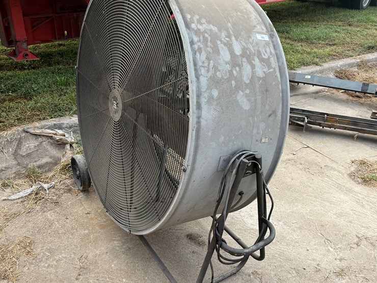 #62-•-tpi-industrial-shop-fan-image-2