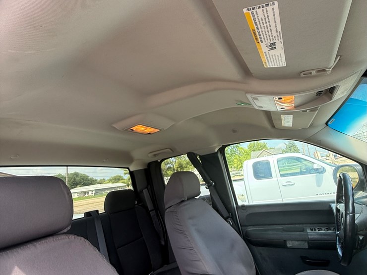2009-chevrolet-k1500-image-18