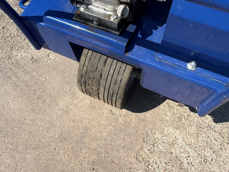 #48-•-2024-bluebird-h530a-commercial-walk-behind-power-lawn-aerator-image-8