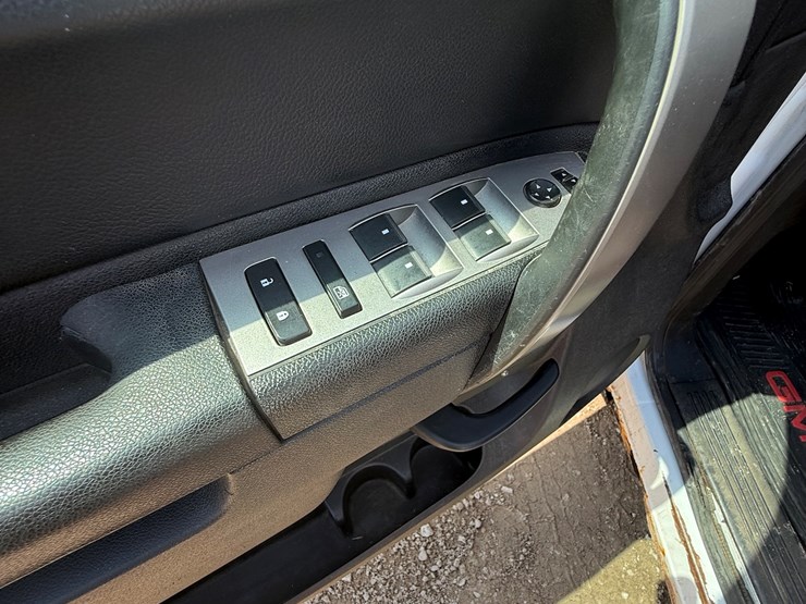 #13-•-2012-gmc-k1500-sierra-sle-extended-cab-4x4-pickup-image-24