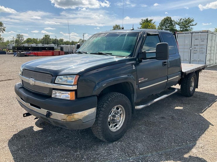 2003-chevrolet-silverado-image-1