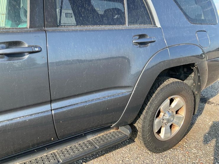 2004-toyota-4-runner-image-17