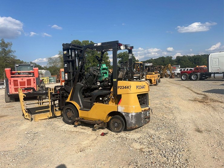 cat-c6000-lp-warehouse-lift-image-2