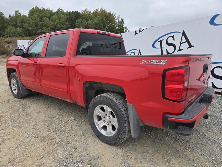 2017-chevrolet-silverado-1500-image-3