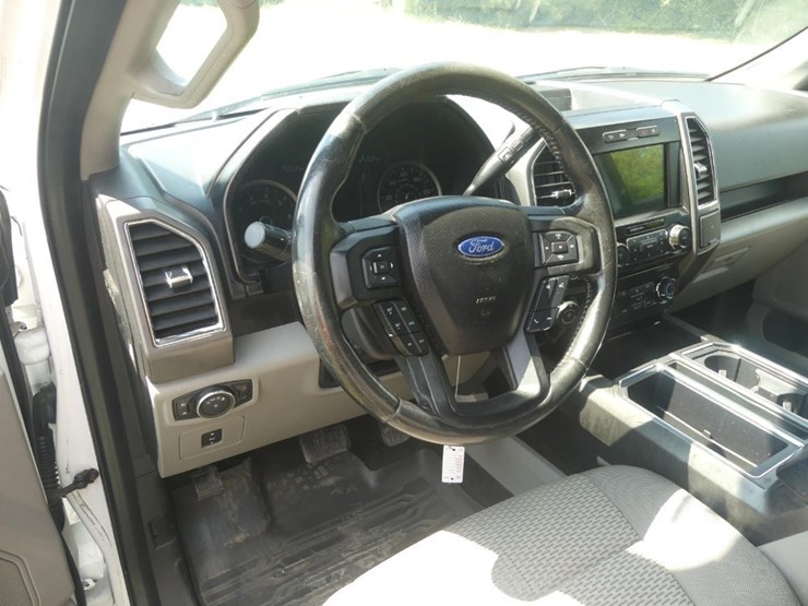 2017-ford-f150-image-9