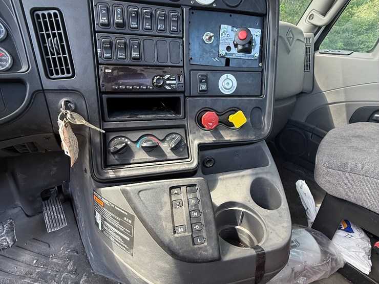 2015-international-prostar-image-19