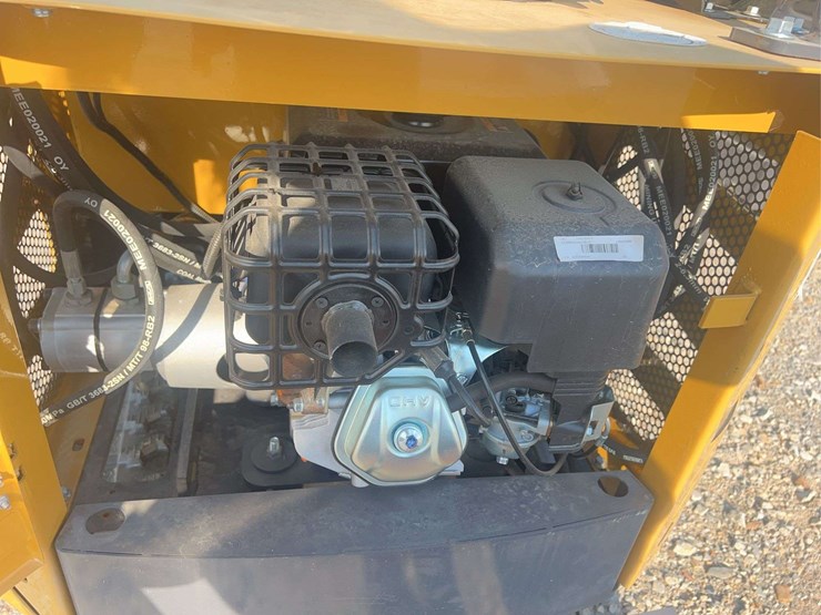 agt-mx12rx-mini-excavator-image-17