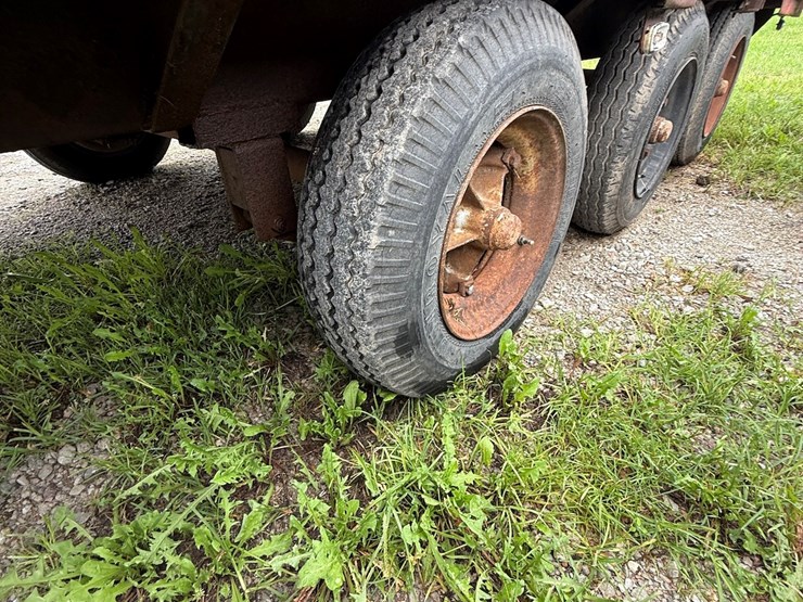 #34-•-shop-made-triple-axle-gooseneck-flatbed-trailer-image-5