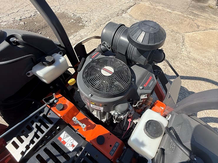 #45-•-2024-husqvarna-ztr-z560l-commercial-mid-deck-zero-turn-riding-mower-image-17