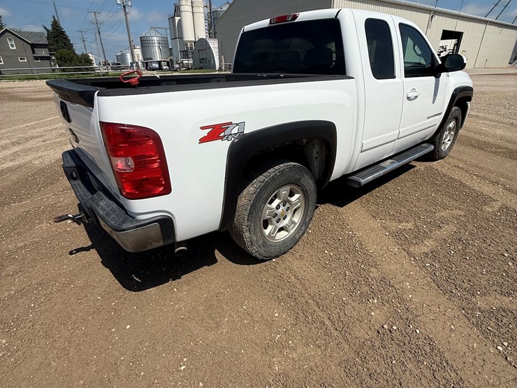 2008-chevrolet-k1500-image-10