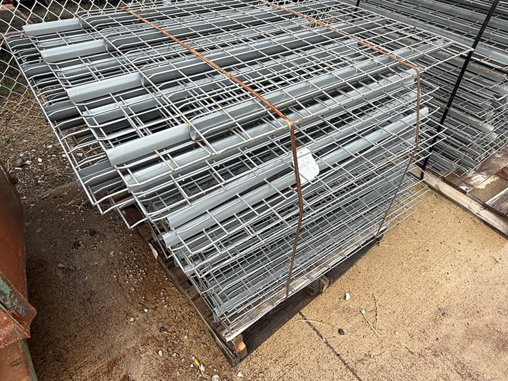 #39-•-(2)-pallets-of-steel-mesh-pallet-floors-image-4